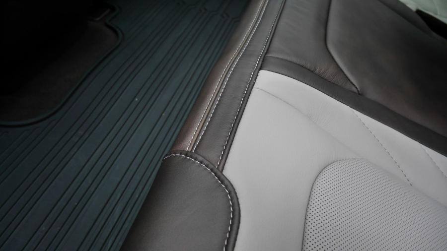 Детали интерьера Ford F-150 Limited SuperCrew 2018 года  (фото 15 из 59)